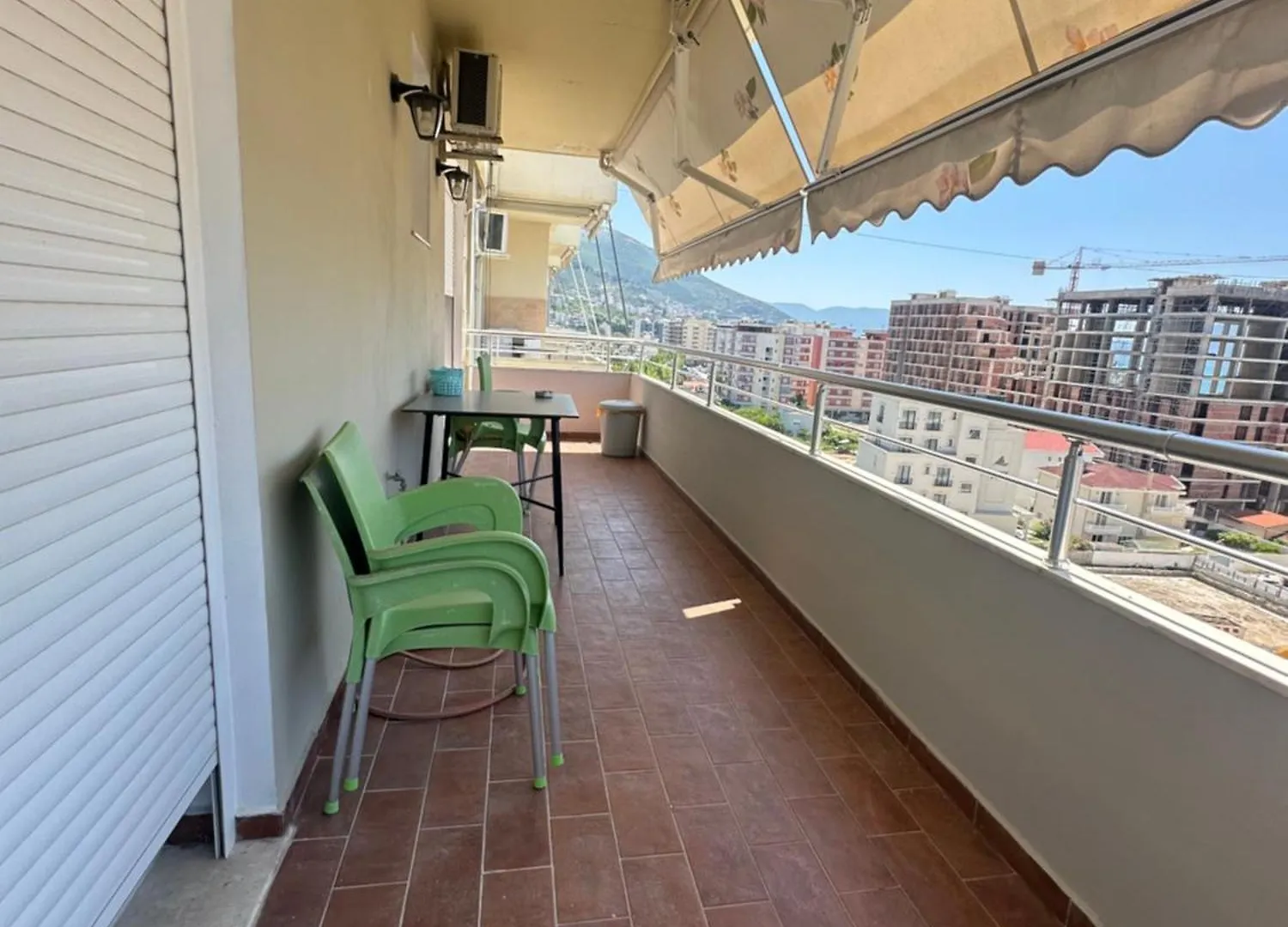Blue Symphony Apartment Vlorë アルバニア